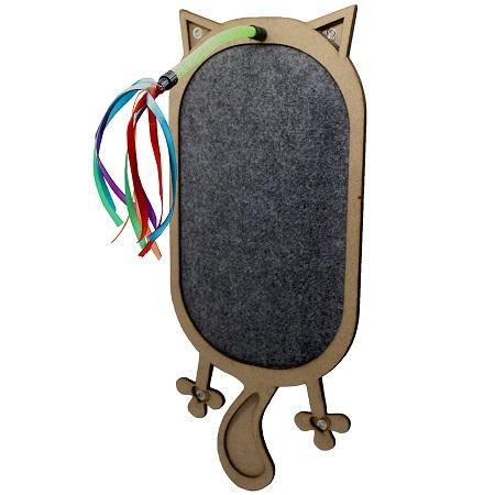 sh-07668 Когтеточка на стену Фигурная Котик из ковролина с мятой и игрушкой