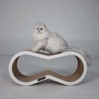 Когтеточка-лежанка из картона Оверхэд белый TOMMY CAT