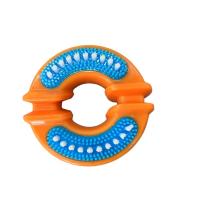 Игрушка резиновая для собак Леду Тойс/Ledu Toys кольцо с щеткой и пищалкой
